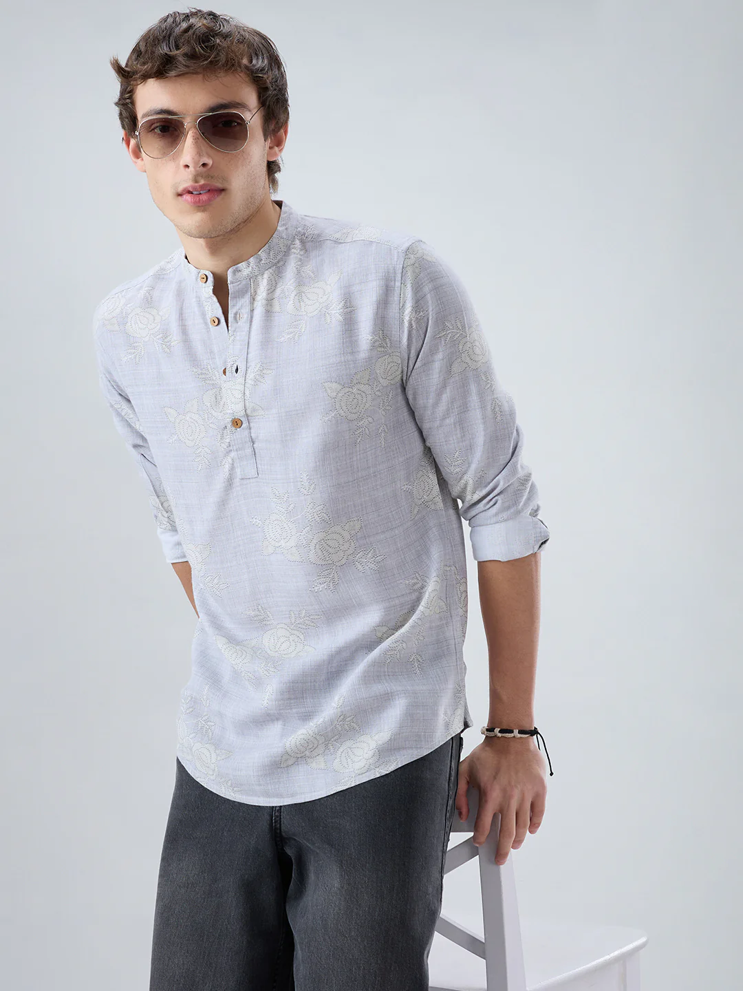 Artistic Grey Floral Printed Kurta - Image 5