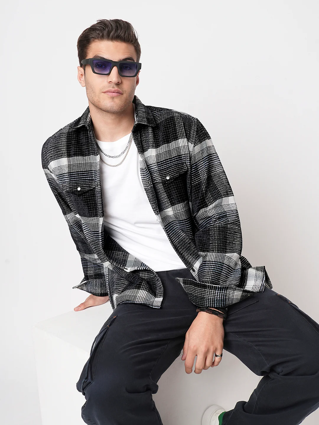 Black Checks Double Flap Pocket Corduroy Shirt - Image 5