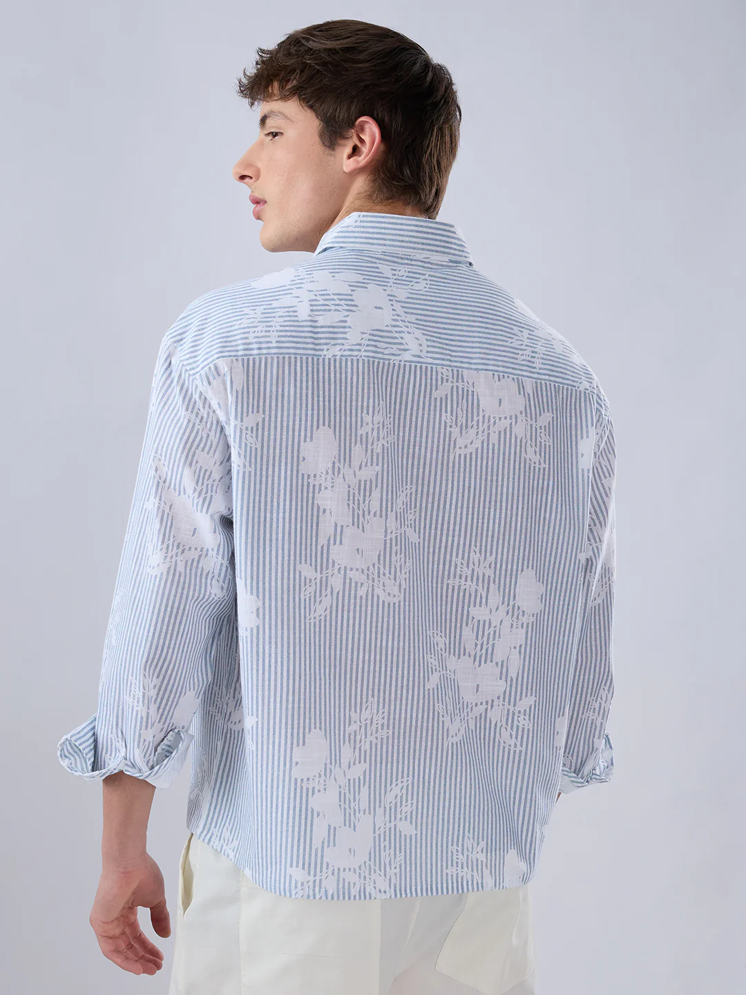Blue & White Contemporary Floral Boxy Fit Crop Shirt - Image 6
