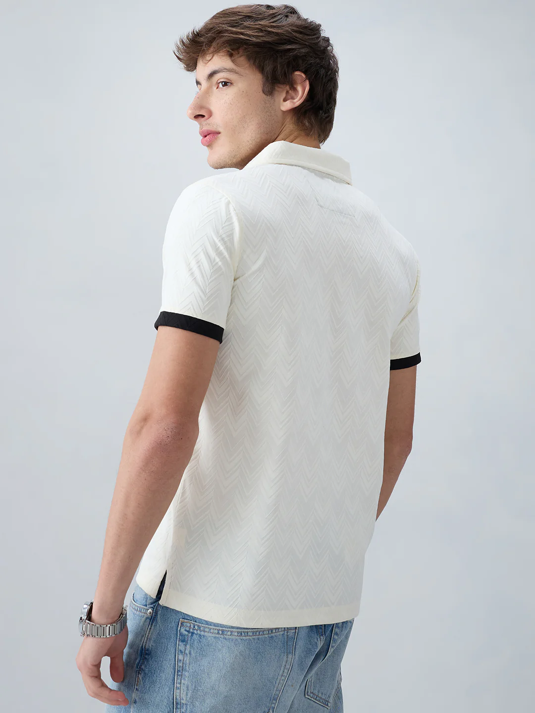 Chalk-White Chevron Contrast Polo Neck Knit T-shirt - Image 7