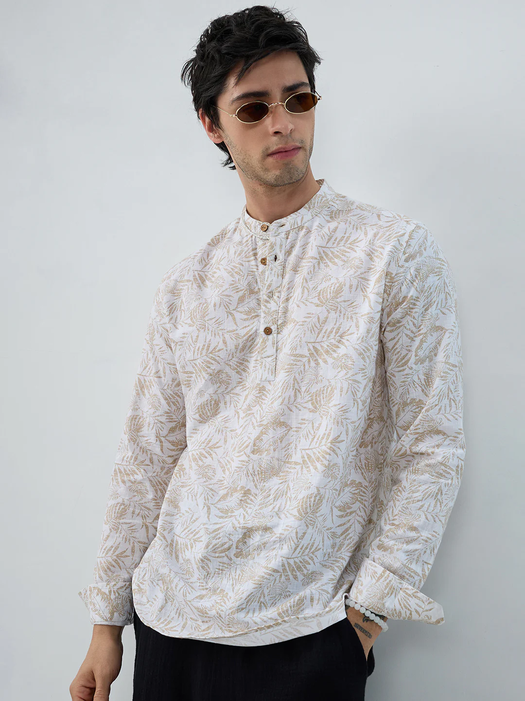 Classic Beige Leaf Printed Kurta - Image 2