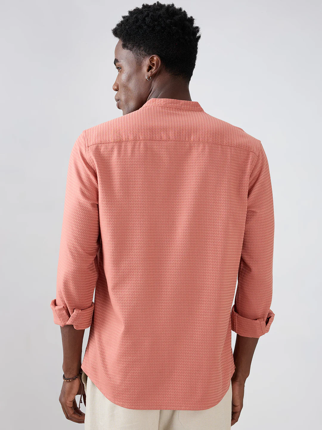 Creamy Peach Wavy Textured Kurta - Image 7