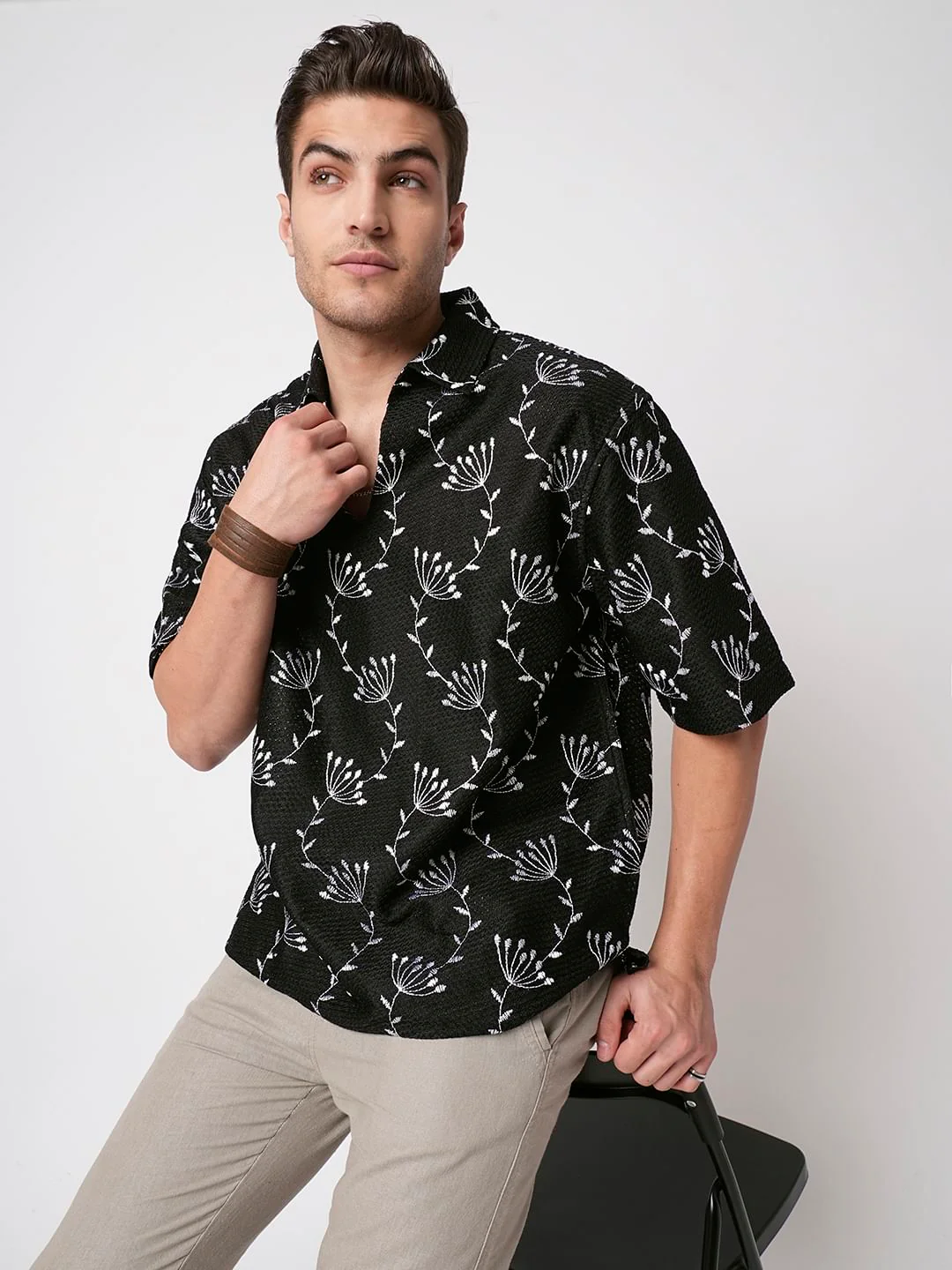 Dandelion Black Embroidered Crochet Oversized Polo Shirt - Image 2