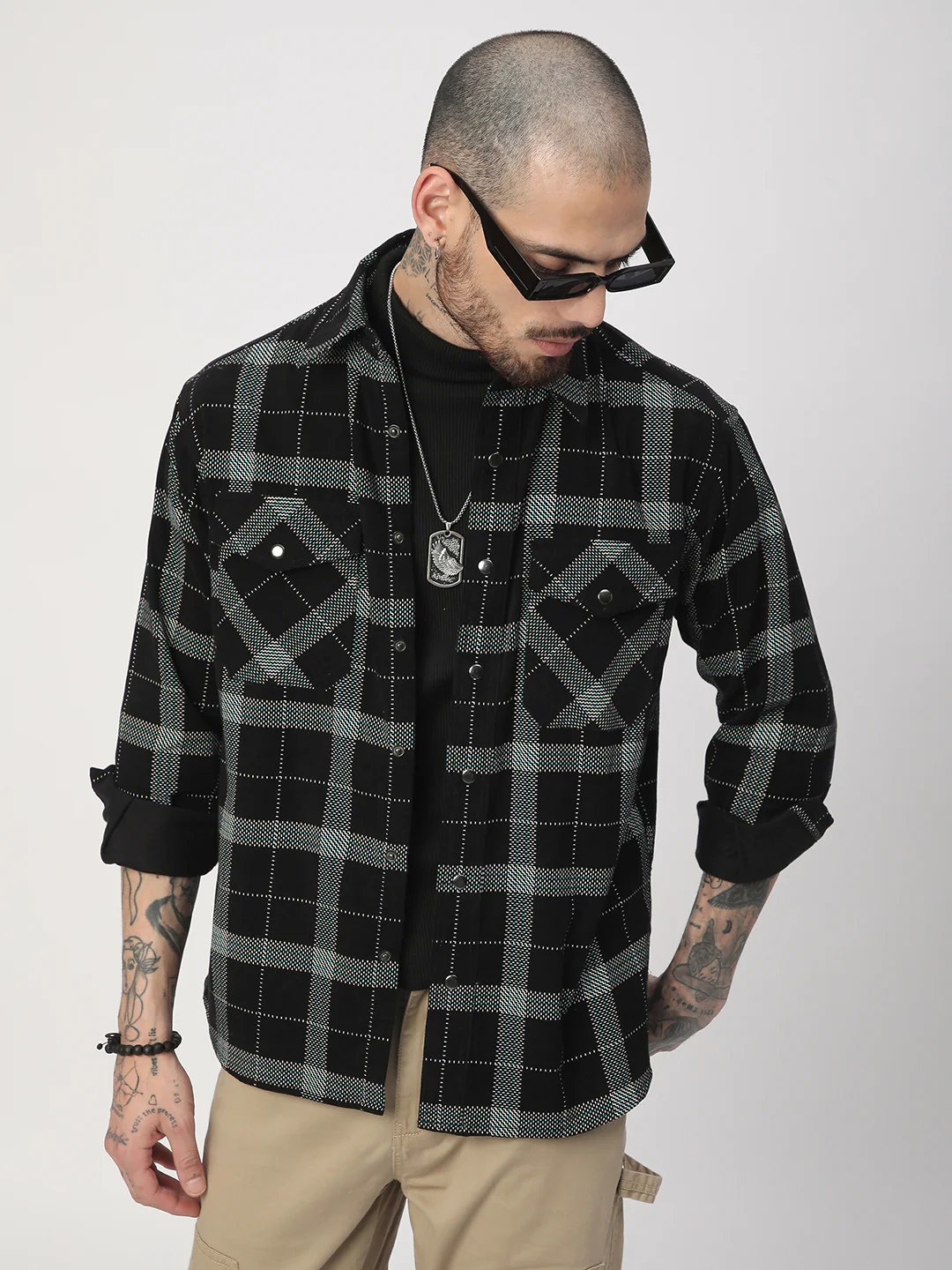 Elan Black Dot Checks Double Flap Pocket Corduroy Overshirt - Image 4