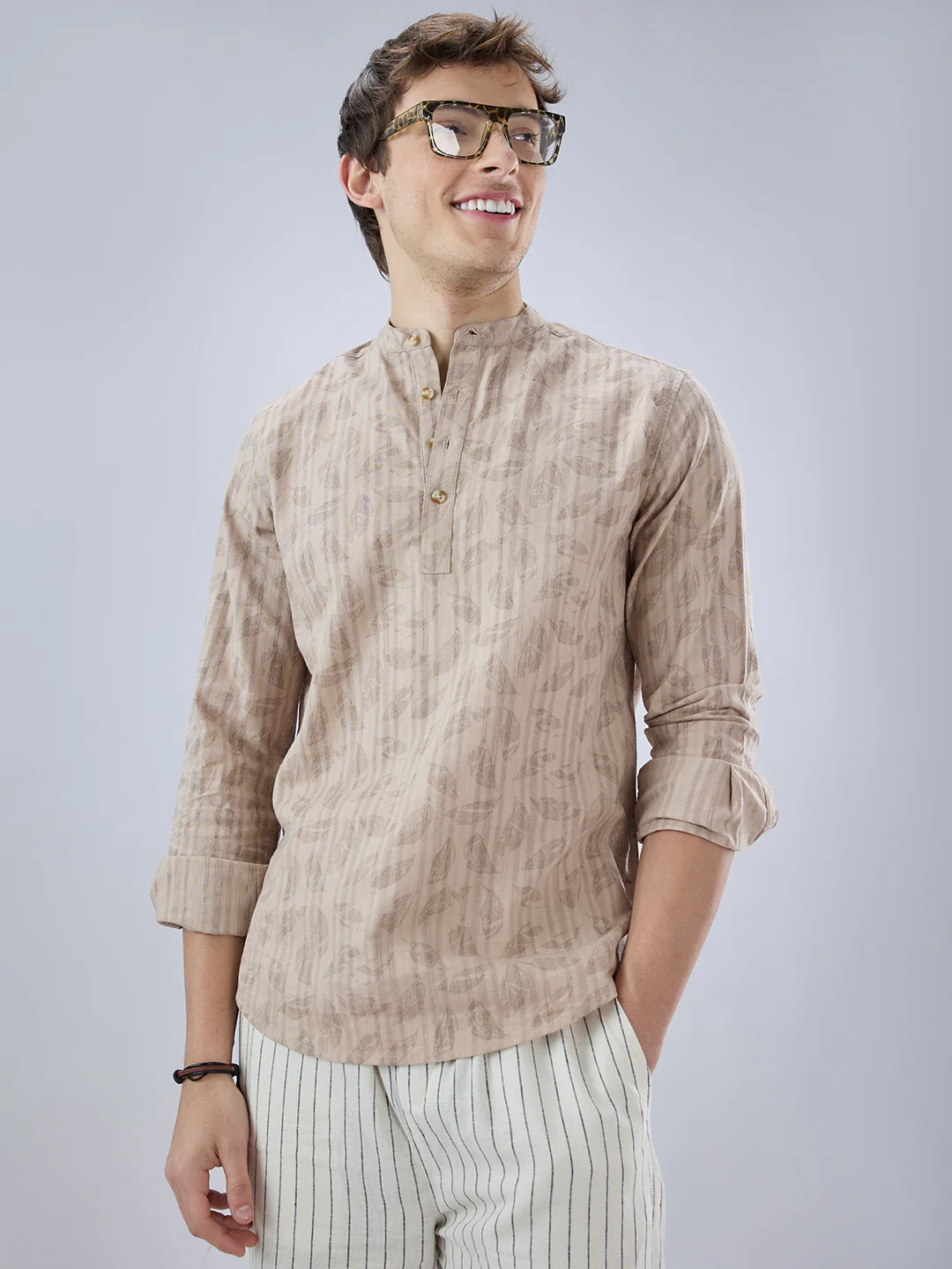 Elegant Beige Leaf Printed Striped Kurta - Image 2