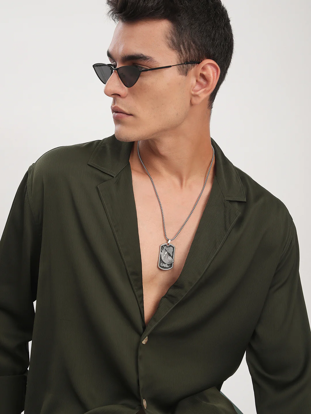 Elegant Green Crinkled Lapel Collar Oversized Shirt - Image 2