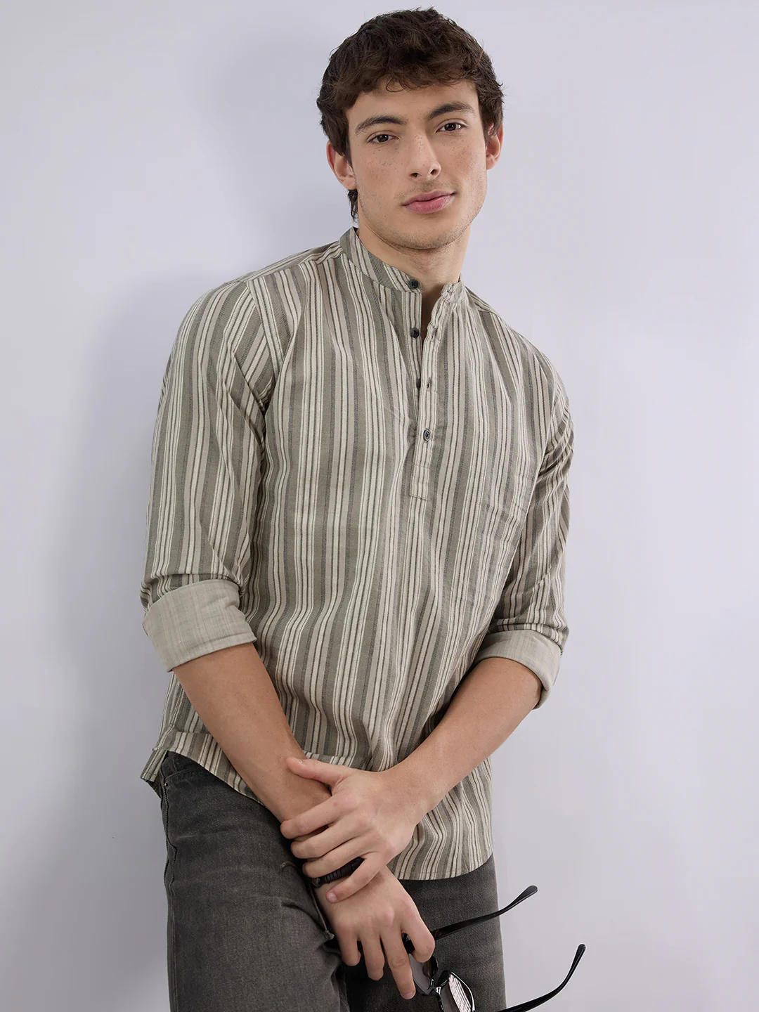 Elegant Grey Multicolor Kurta - Image 2