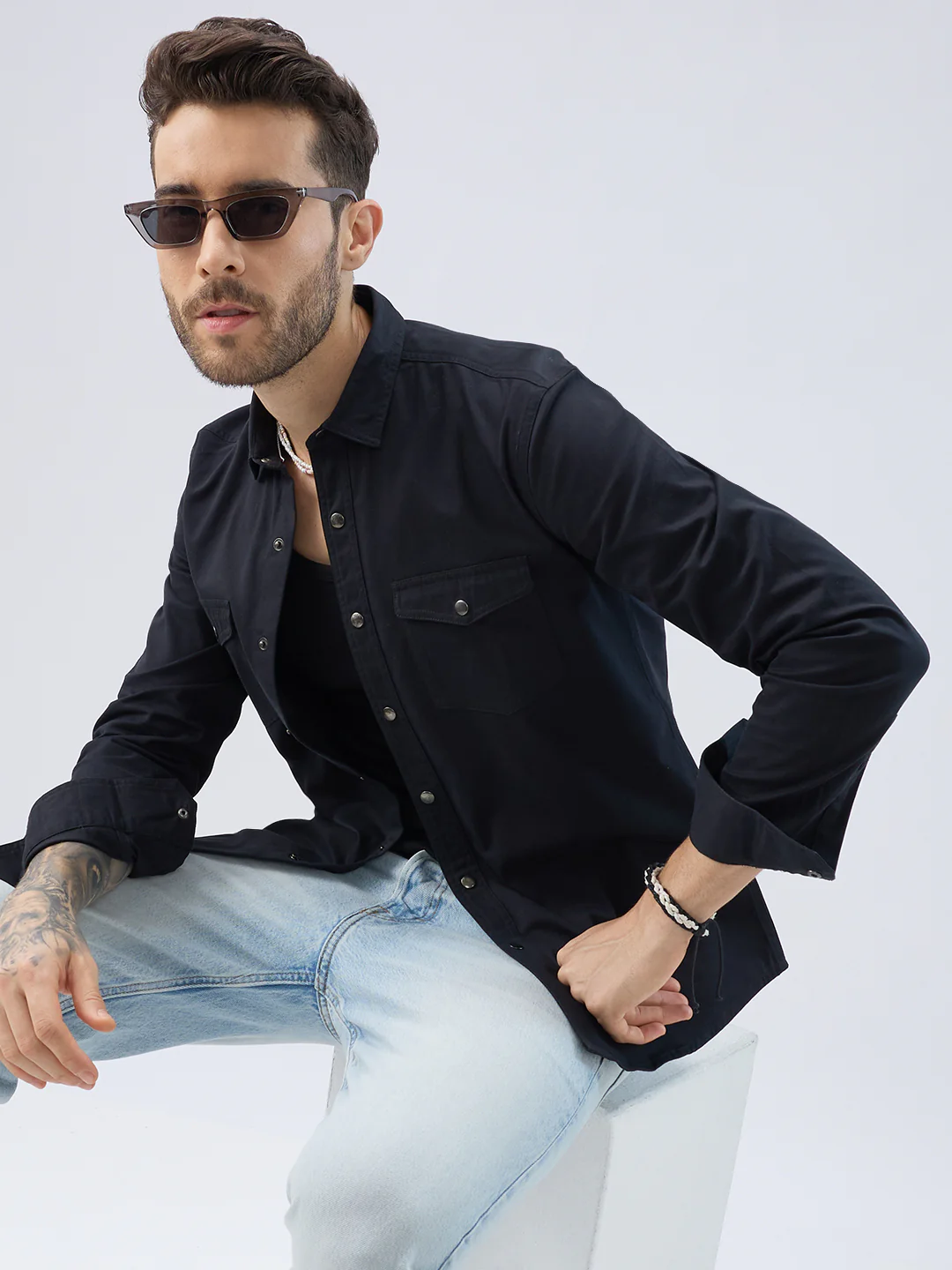 Elegant Solid Black Double Pocket Overshirt - Image 2