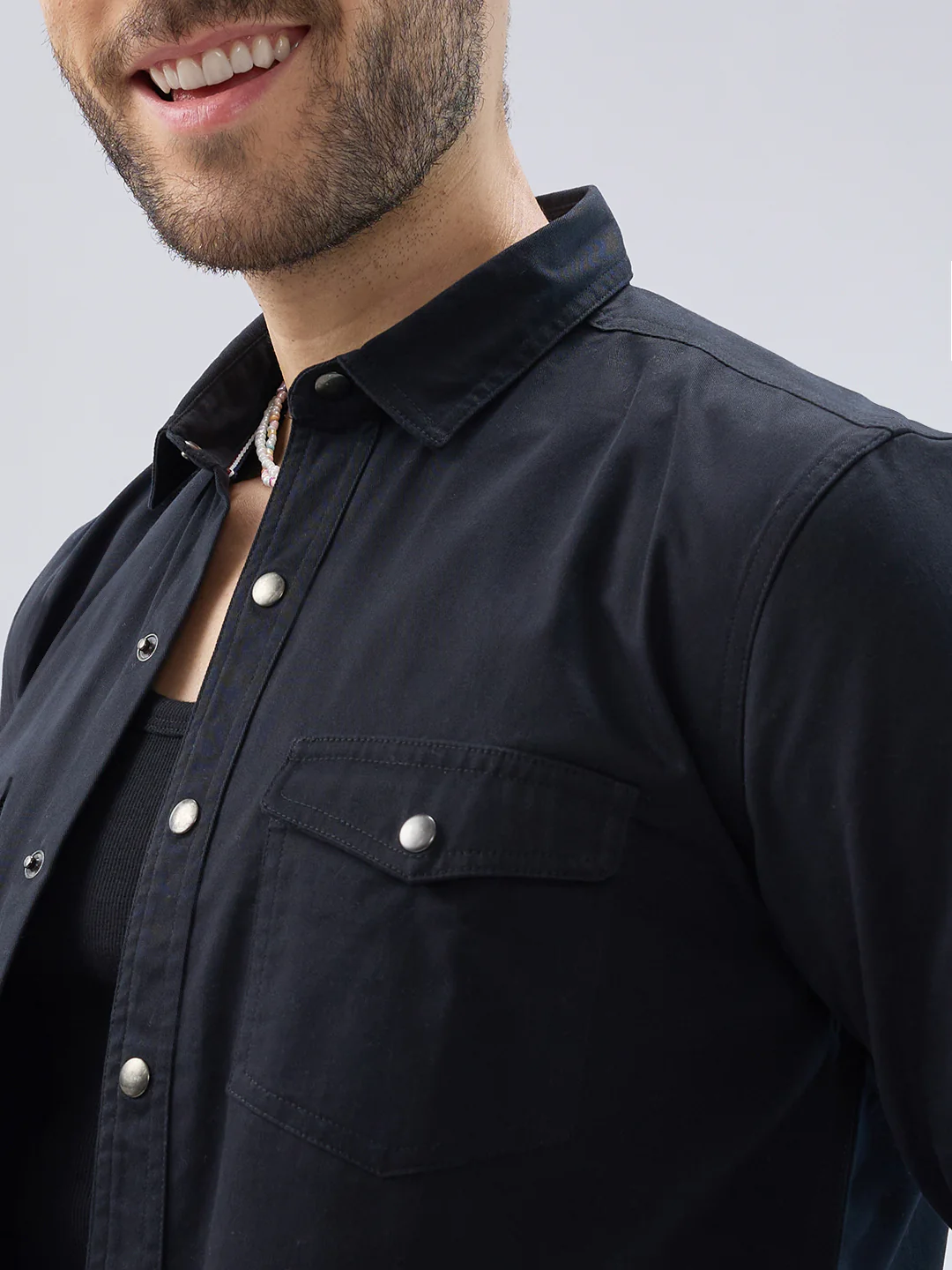 Elegant Solid Black Double Pocket Overshirt - Image 3