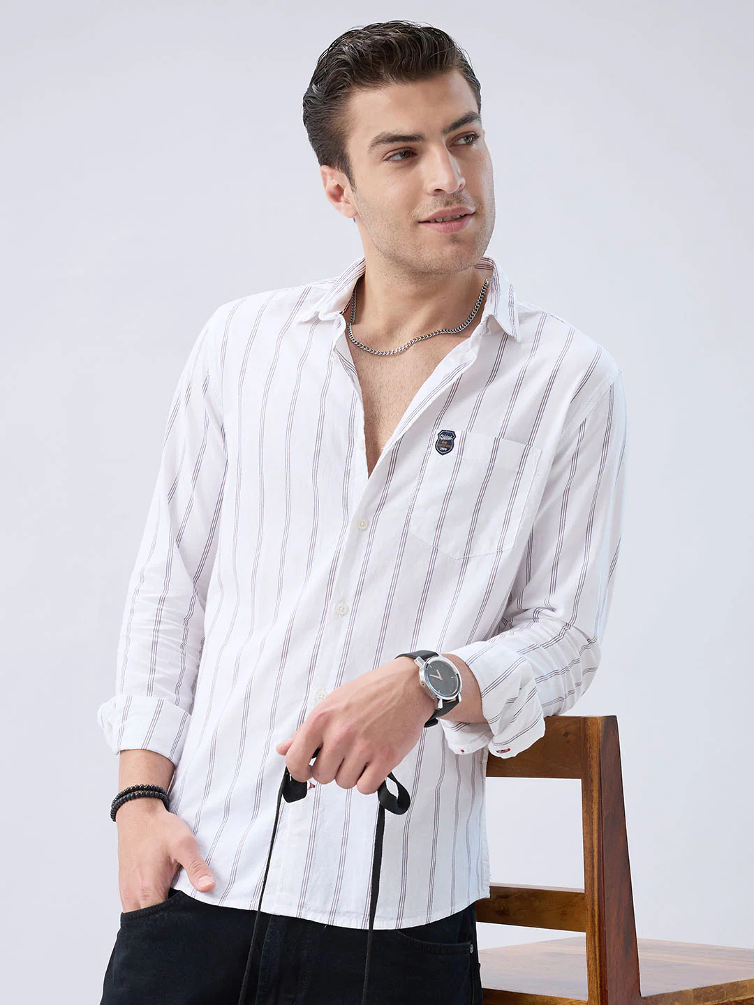 Elegant White Striped Weekend Shirt - Image 2
