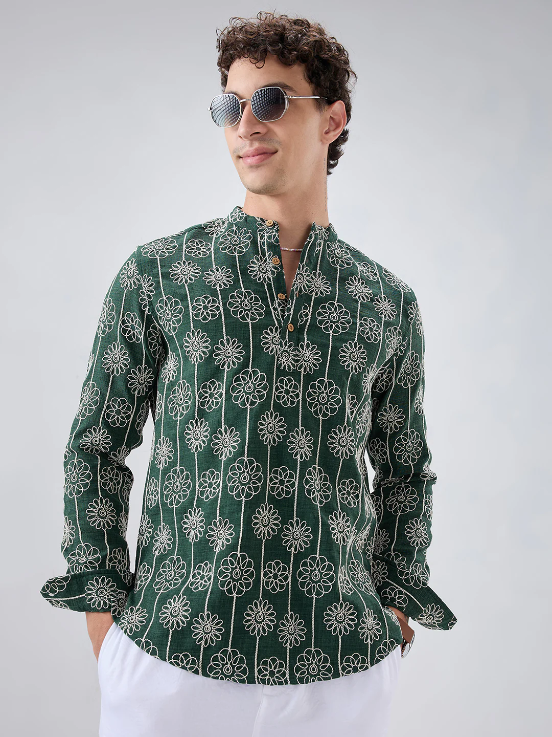 Emerald Green Floral Panel Embroidered Kurta - Image 4