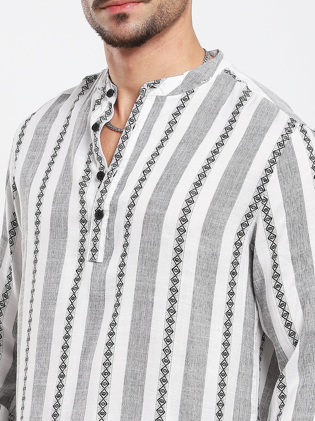 Ethnic Lines Handloom Finish Kurta - Image 3