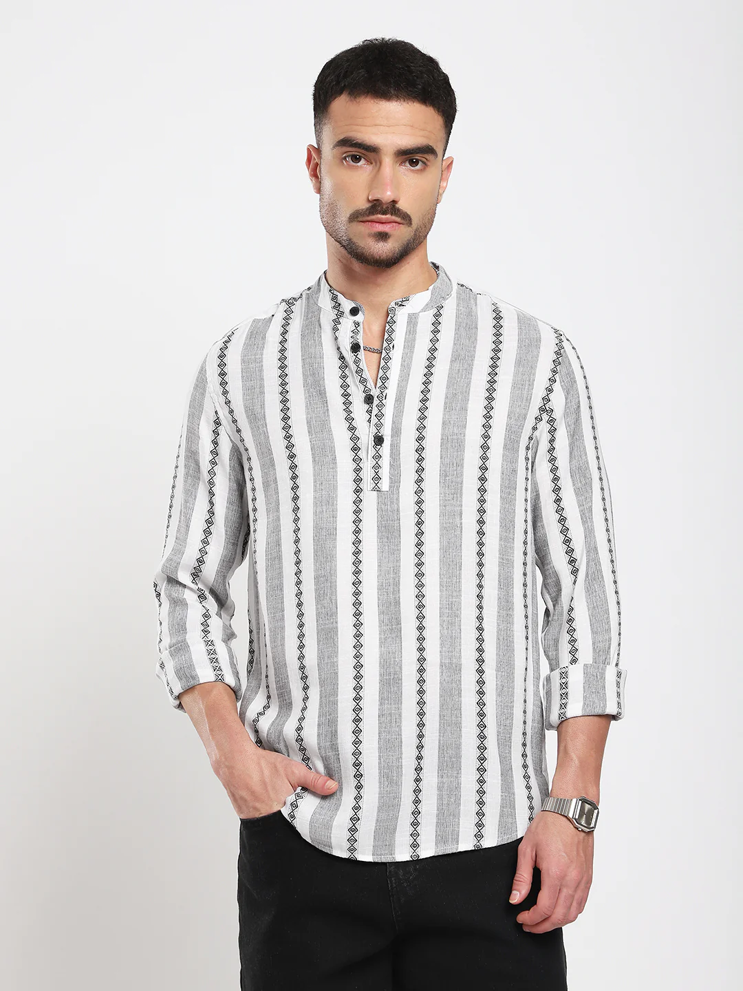 Ethnic Lines Handloom Finish Kurta - Image 4