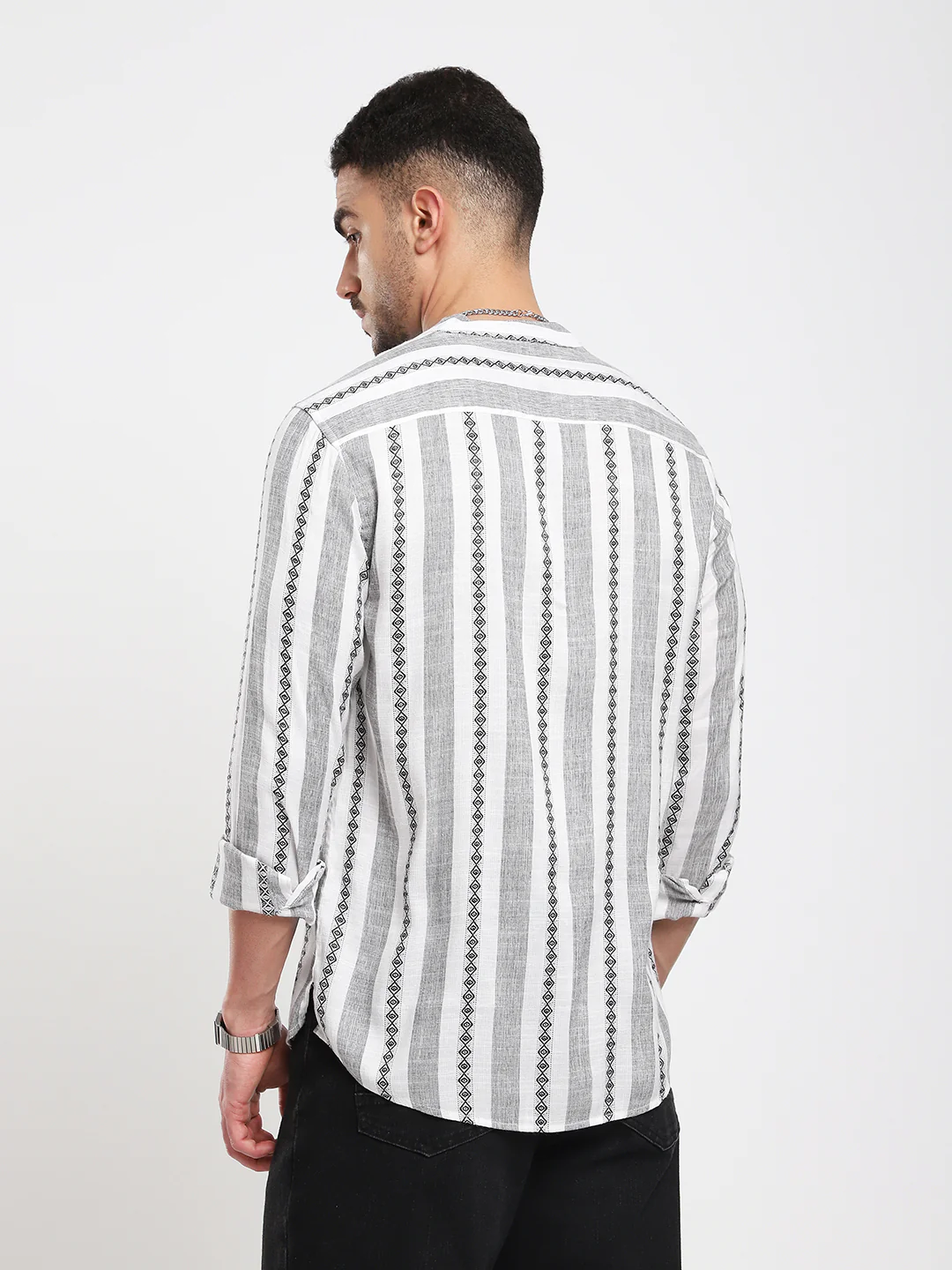 Ethnic Lines Handloom Finish Kurta - Image 6