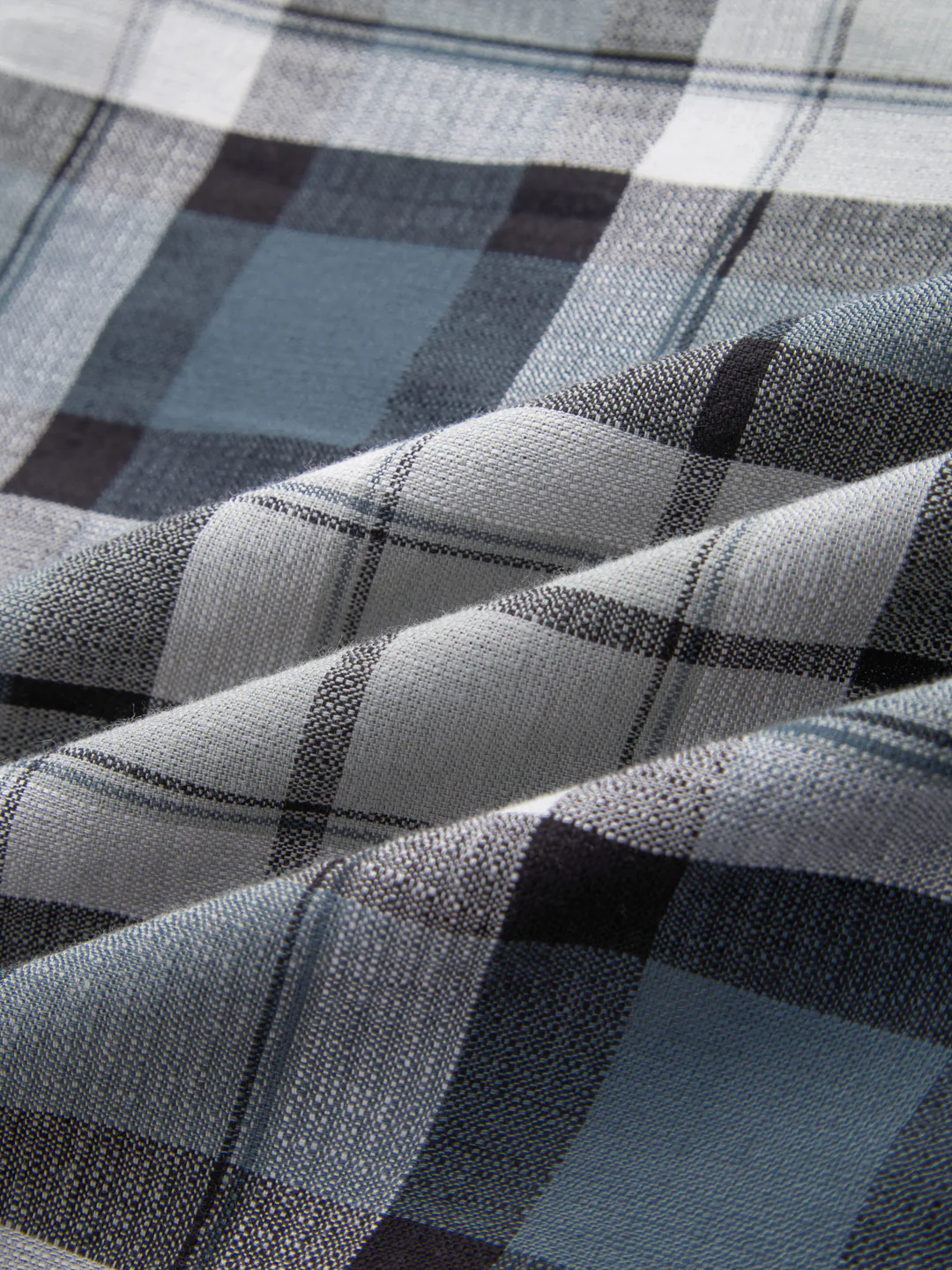 Evergreen Elite Cyber Grid Shirt - Image 3