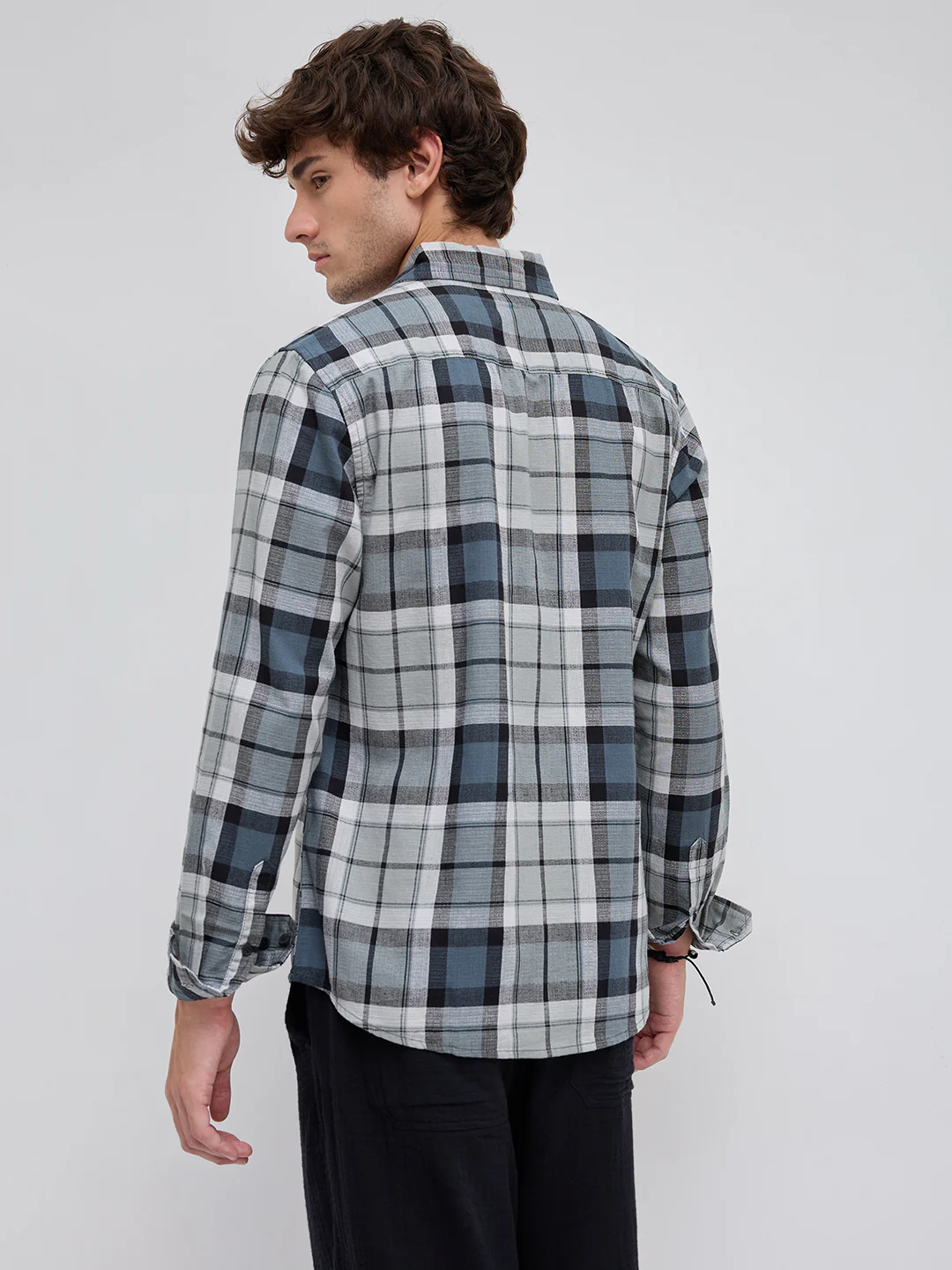 Evergreen Elite Cyber Grid Shirt - Image 7