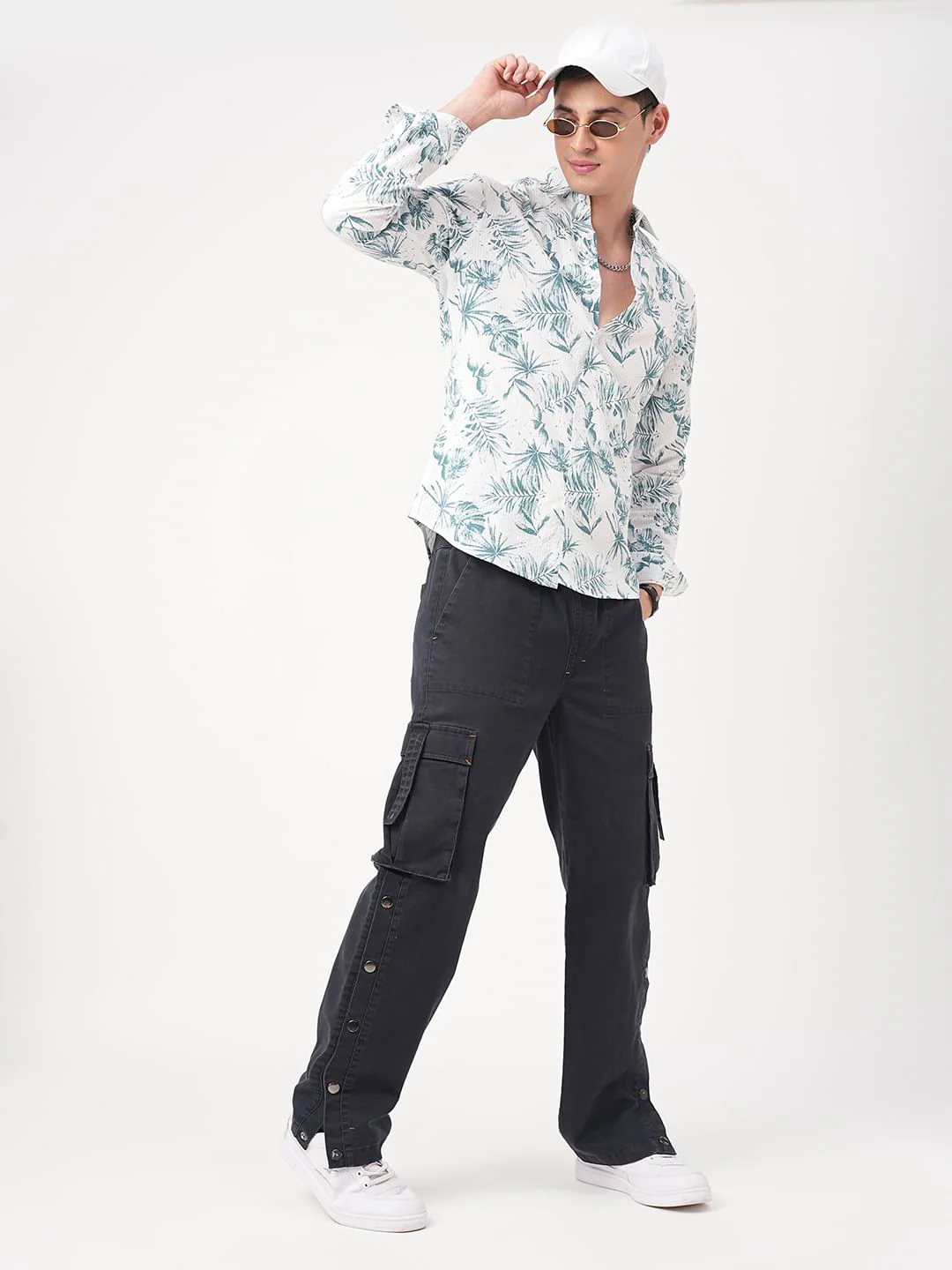 Exquisite White Hawaiian Printed Seersucker Shirt - Image 8