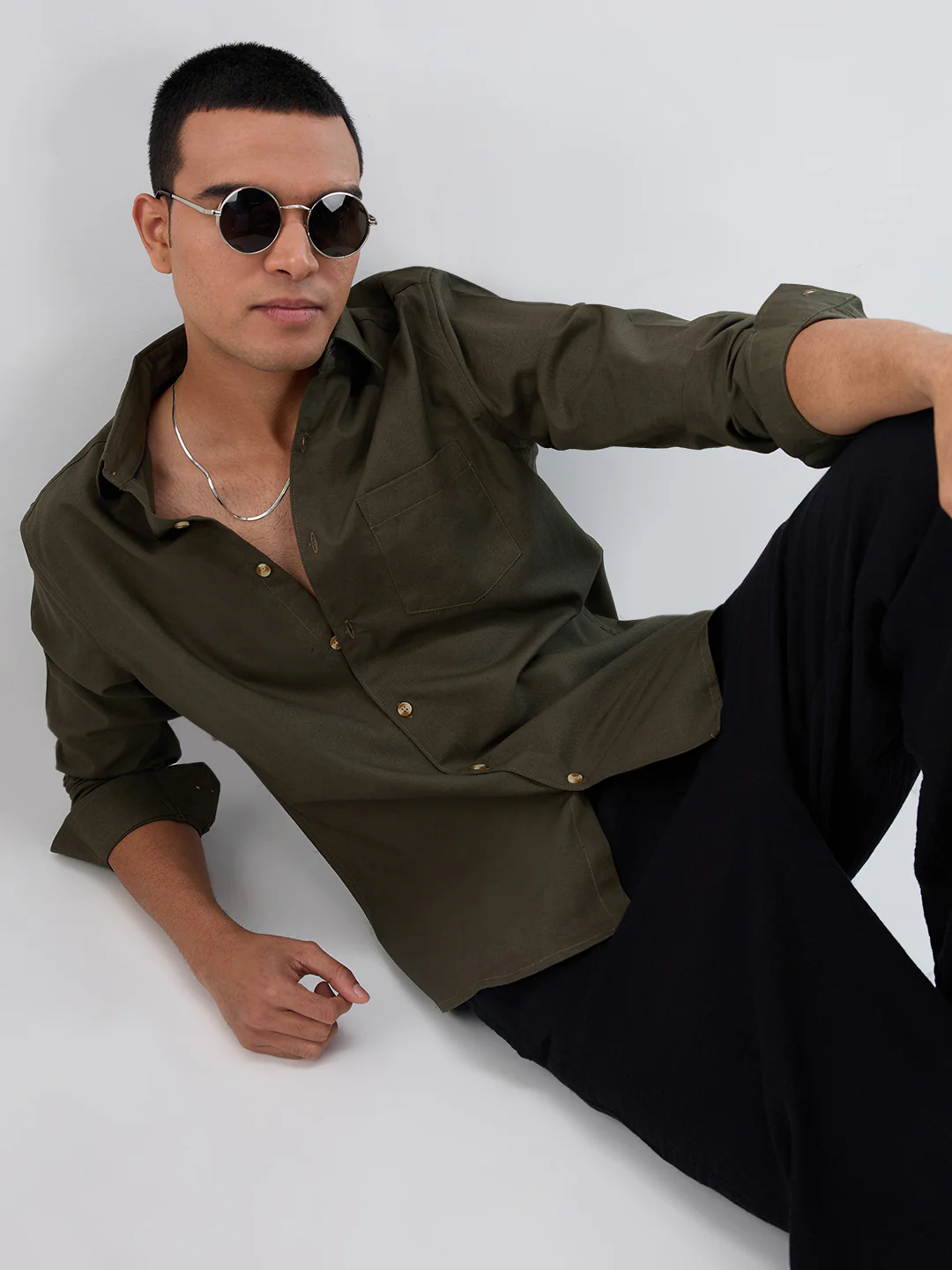 Forest Olive Fineweave Everyday Shirt - Image 4