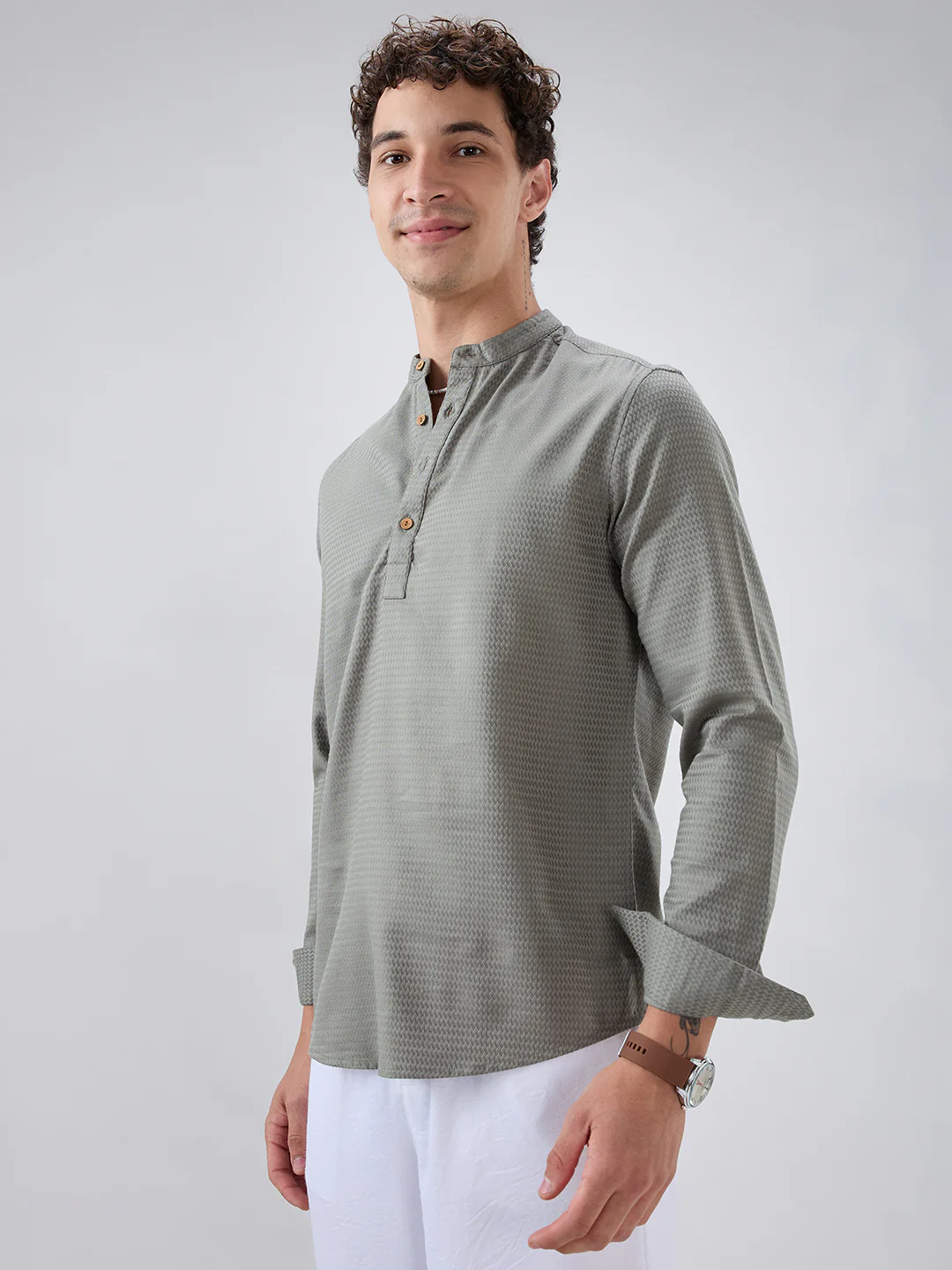 Fossil Grey Wavey Textured Kurta - Image 6