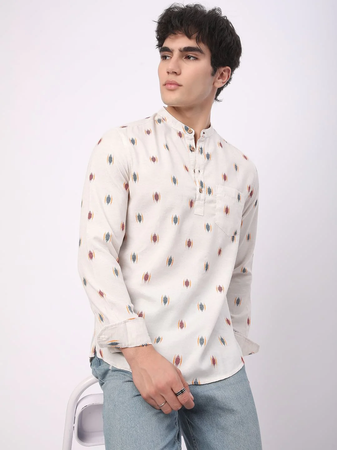Ivory Ikat Textured Linen Kurta - Image 2