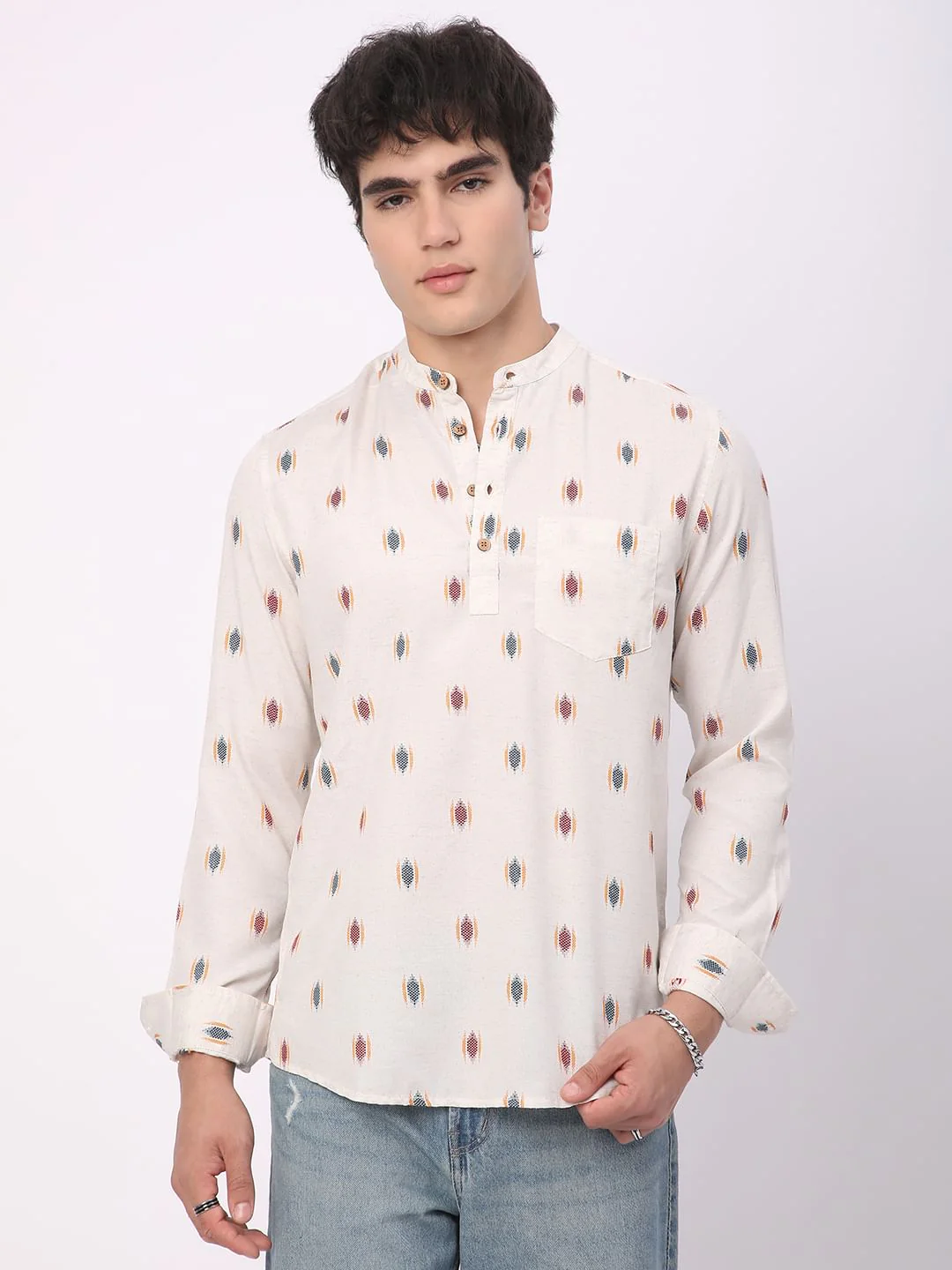 Ivory Ikat Textured Linen Kurta - Image 4