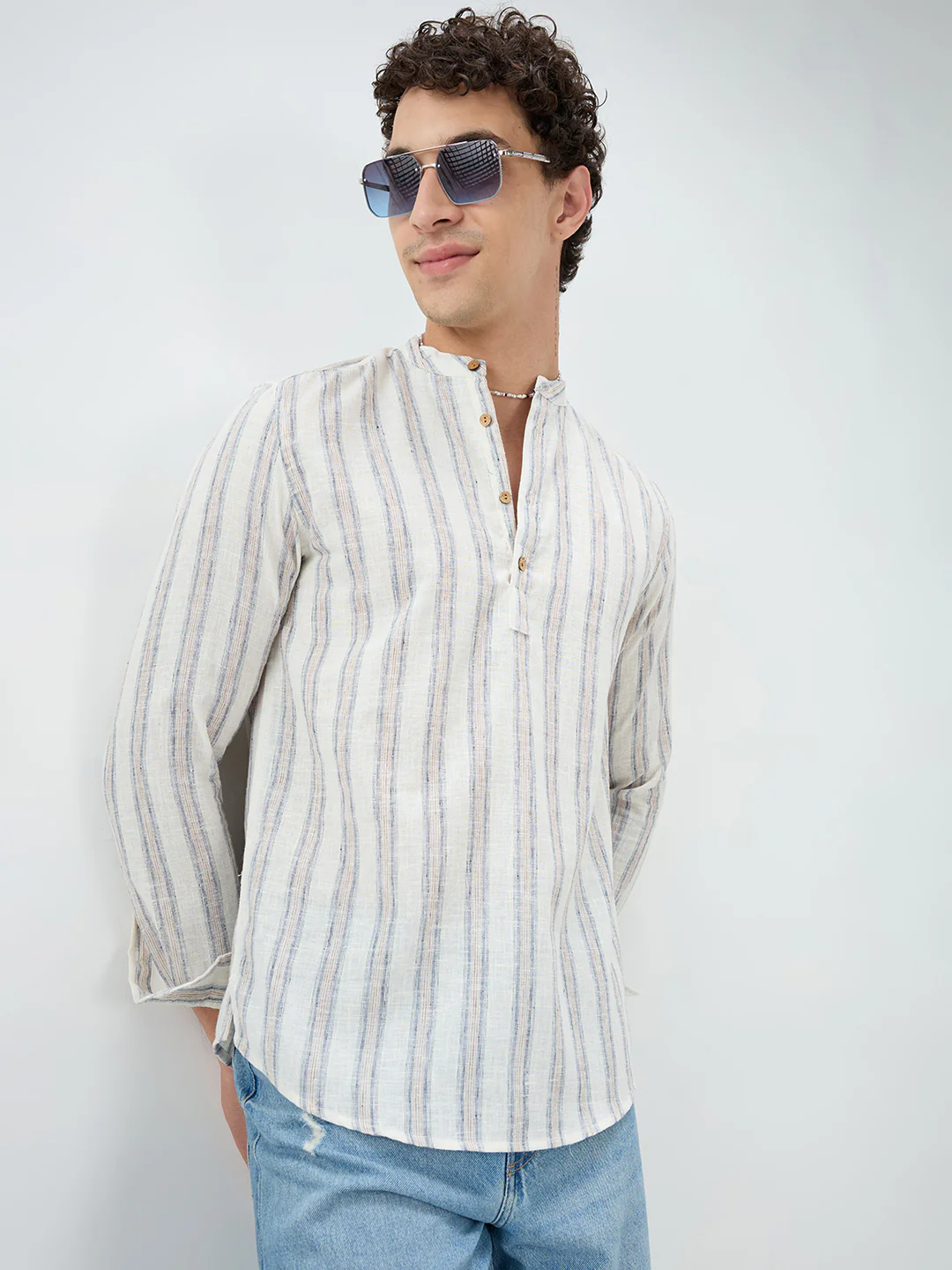 Ivory & Navy Multi-Line Vertical Striped Kurta - Image 4