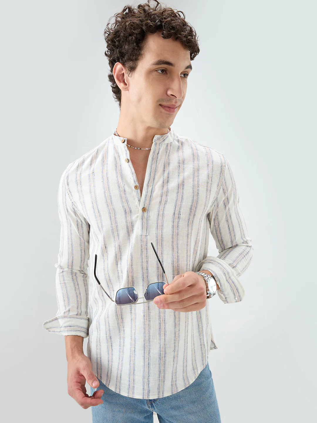 Ivory & Navy Multi-Line Vertical Striped Kurta - Image 5
