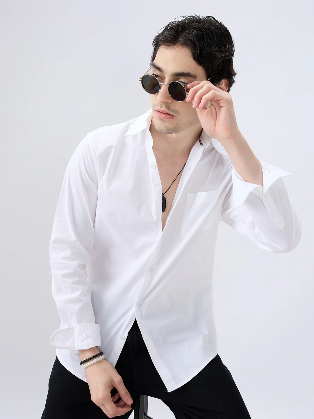 Minimal White Essentials Shirt - Image 2