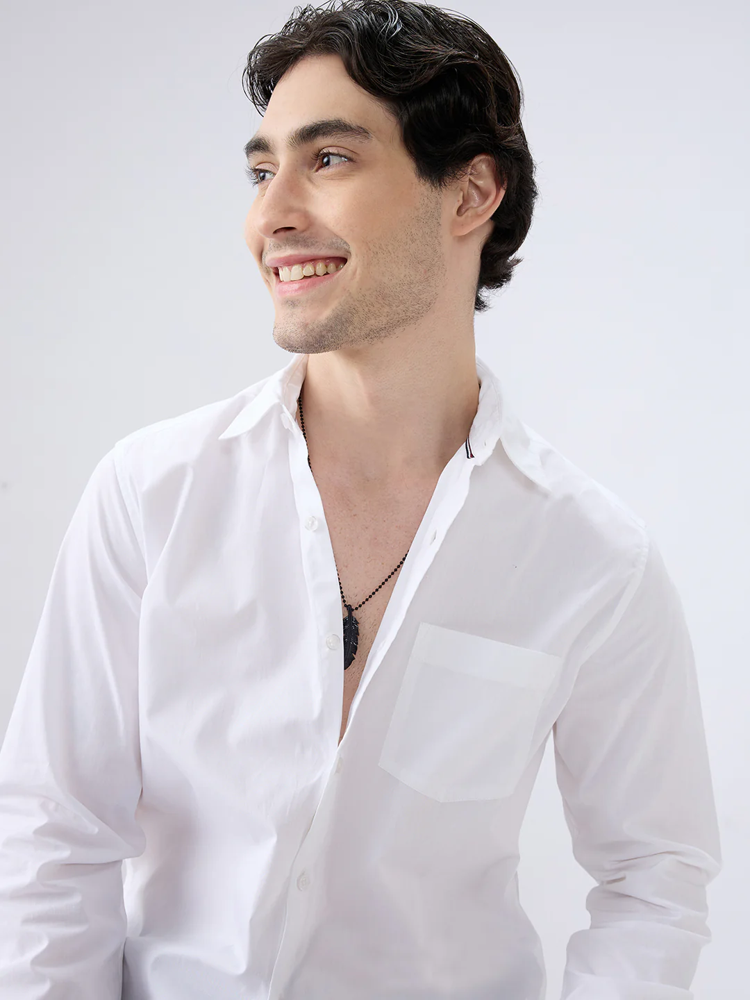 Minimal White Essentials Shirt - Image 3