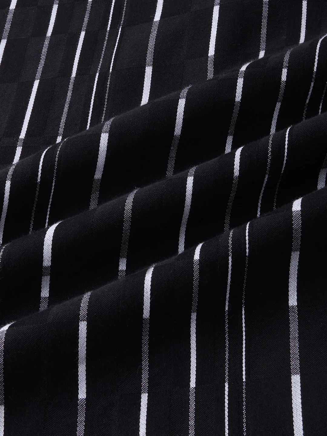 Minimalist Monochrome Vertical Stripes Kurta - Image 10
