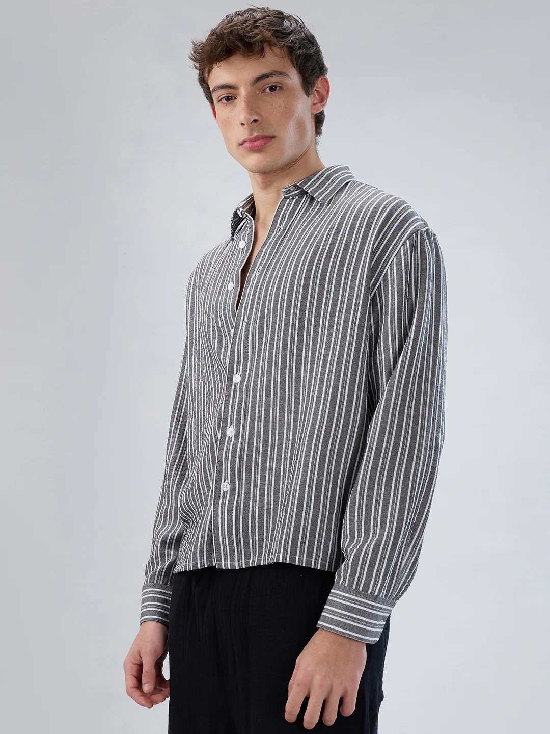 Monochrome Striped Crinkled Boxy-Fit Crop Shirt - Image 6