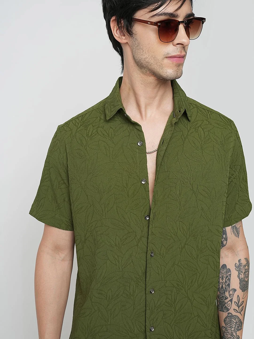 Moss Green Leaf Textured Shirt - Image 4
