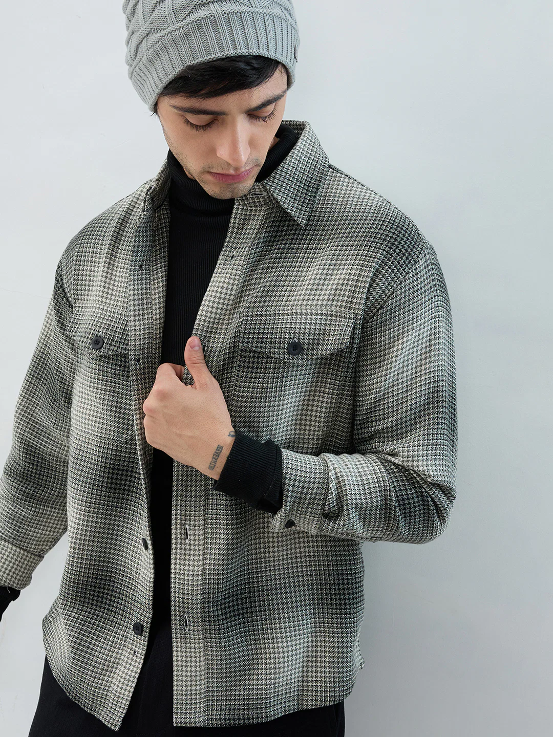 Olive & Black Houndstooth Checks Double Pocket Flannel Shirt - Image 2
