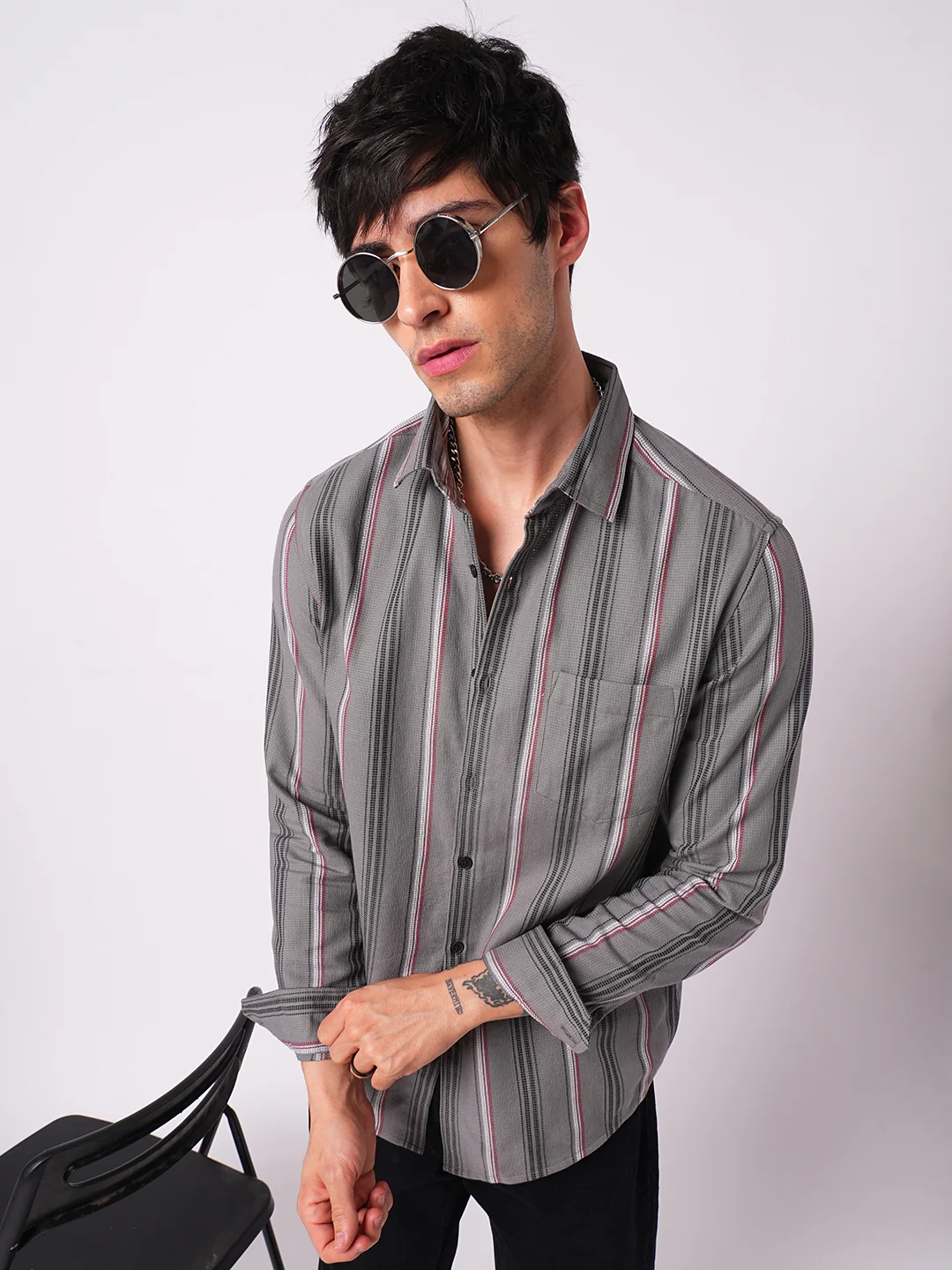 Premium Cotton Cityscape Grey and Red Stripe Shirt - Image 4