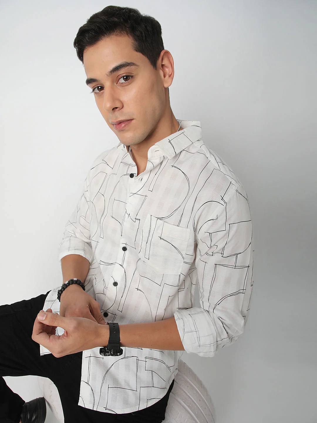 Quirky White Printed Shirt - Image 2