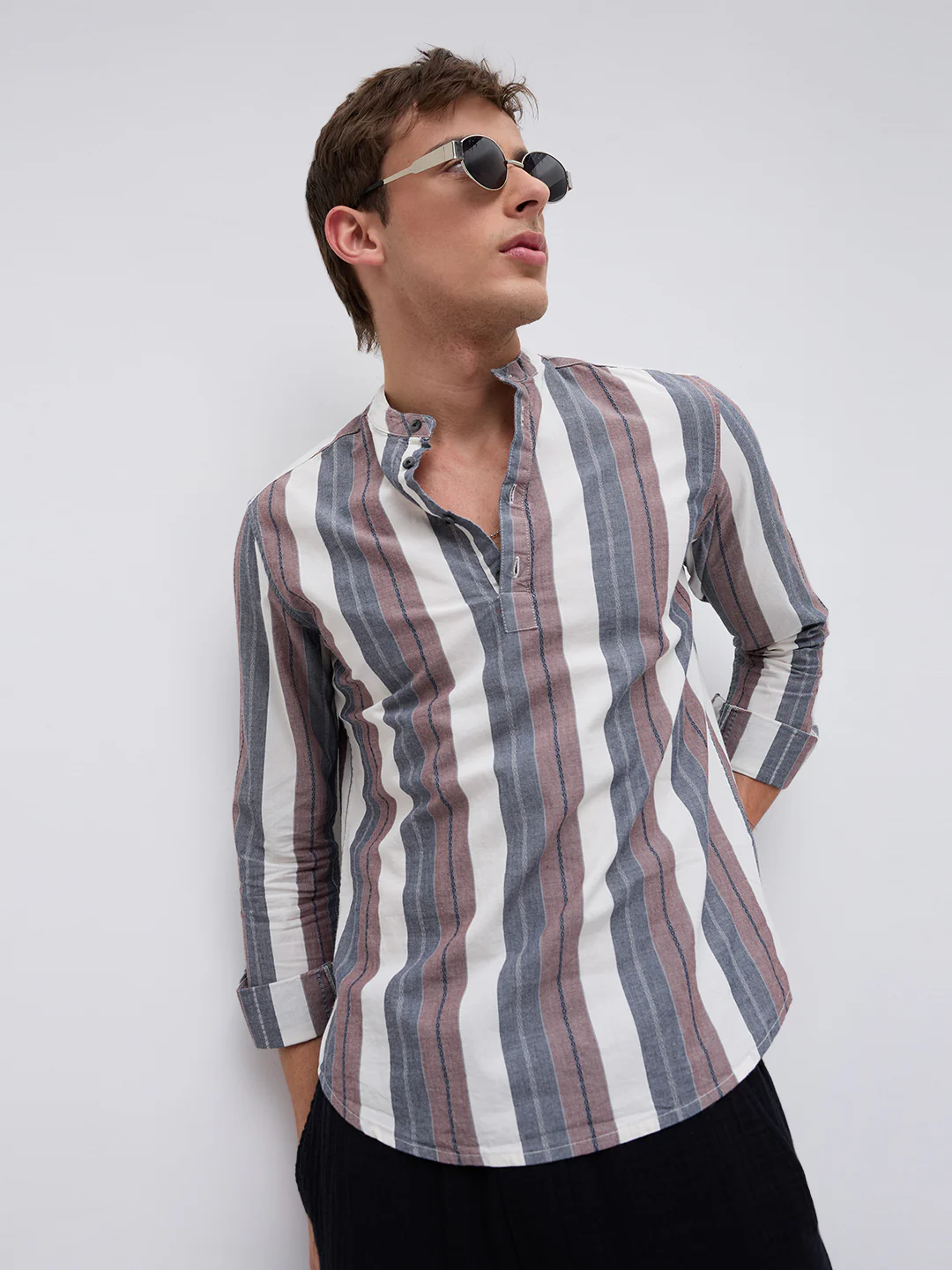Refined White & Grey Broad Striped Kurta - Image 2