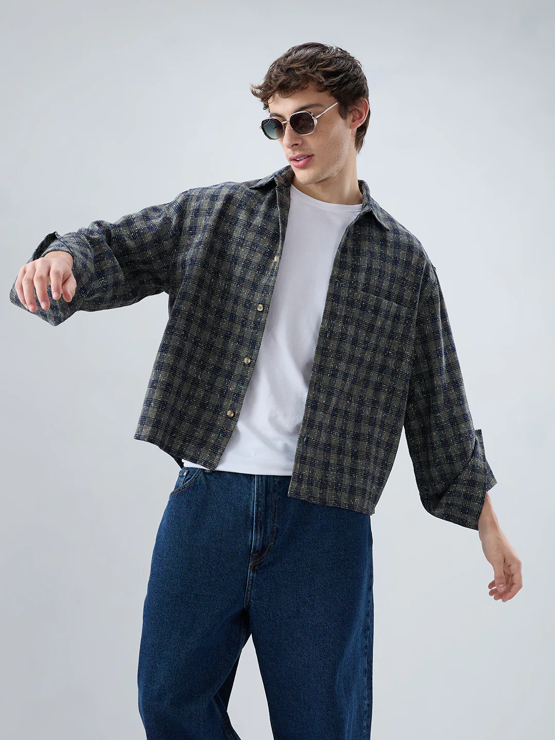 Riwaayat Glossy Olive Checked Oversized Crop Shirt - Image 4