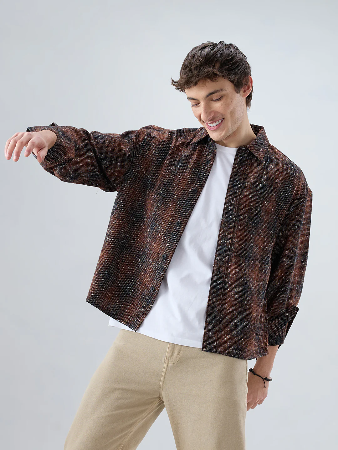 Sanjh Shaam Glossy Brown Textured Cuffless Oversized Crop Shirt - Image 2