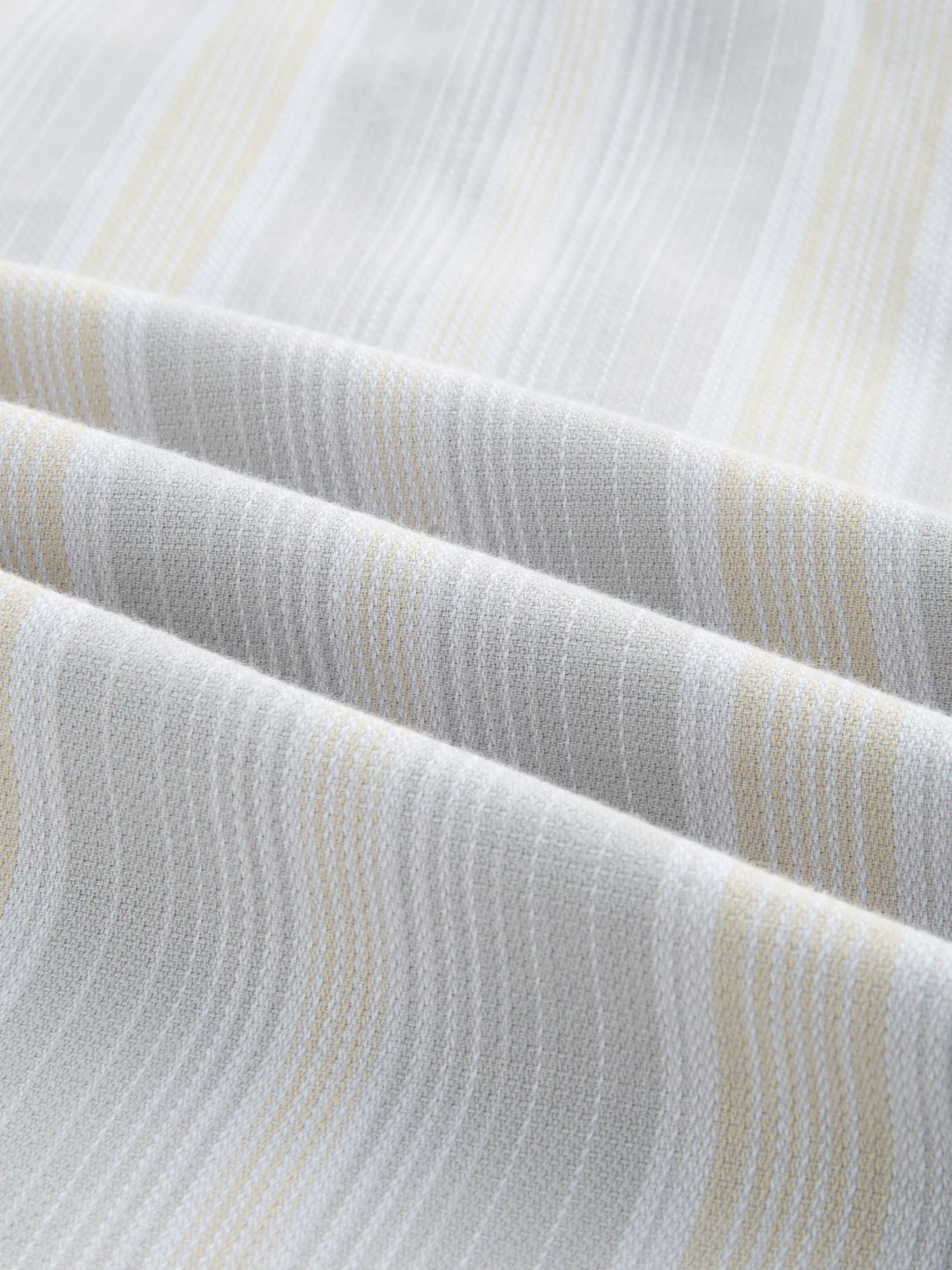 Silverline Refined Vertical Striped Kurta - Image 3