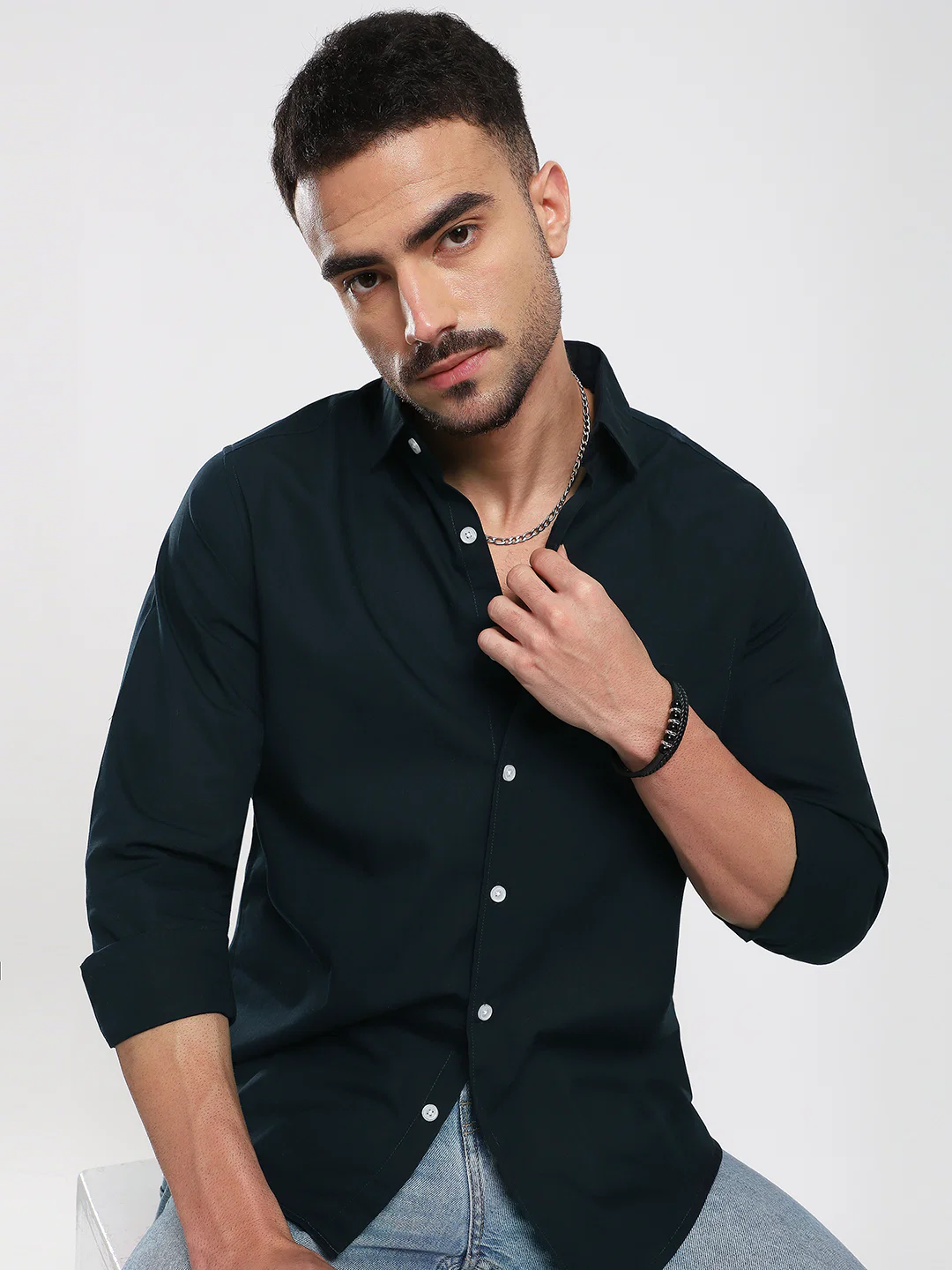 Sleek Navy Blue Poplin Shirt - Image 2