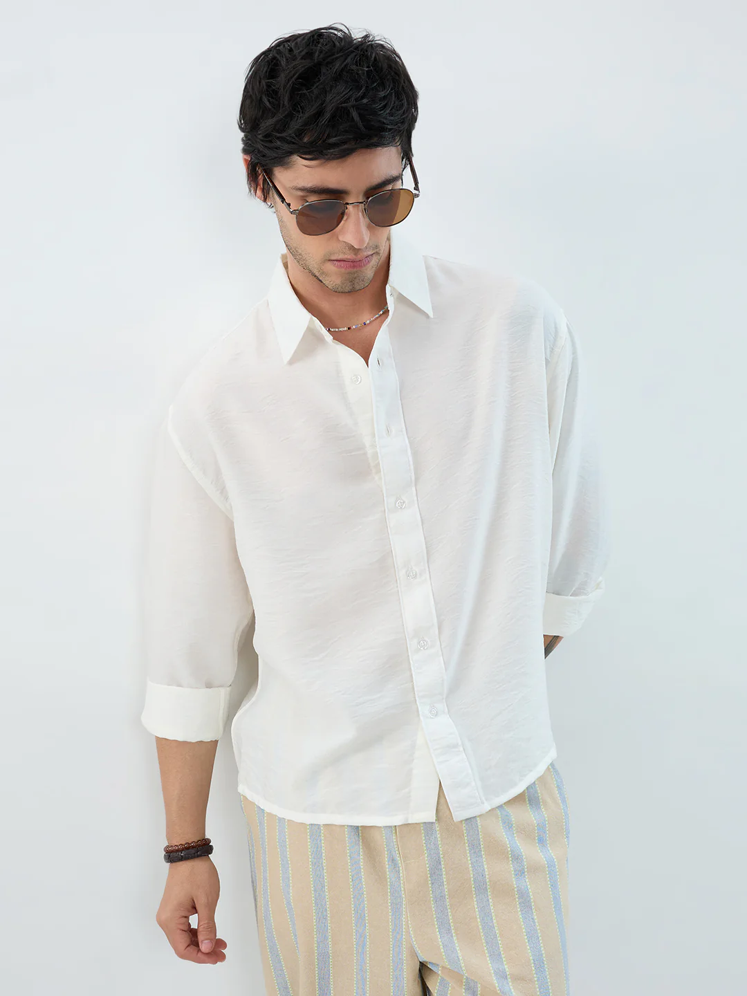 Solid White Crinkled Boxy Fit Crop Shirt - Image 4