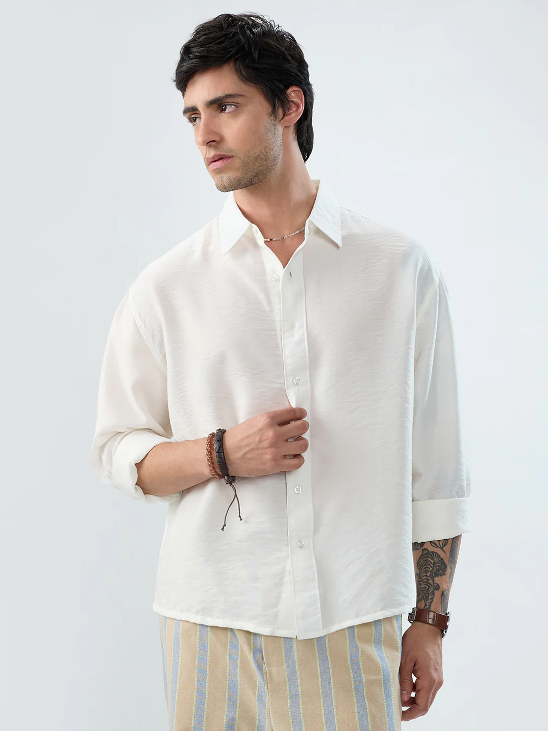 Solid White Crinkled Boxy Fit Crop Shirt - Image 5