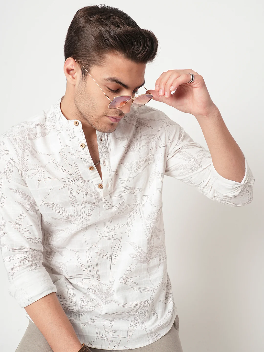 Stippling Artistry Ivory Leaf Printed Kurta - Image 2