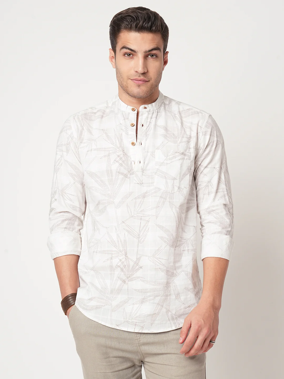 Stippling Artistry Ivory Leaf Printed Kurta - Image 4