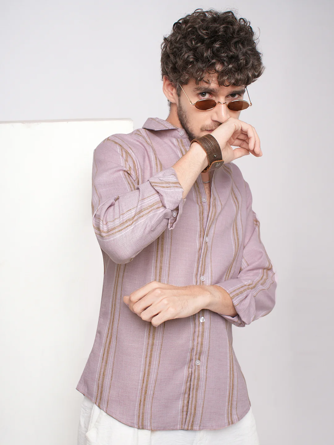 Subtle Pink Vertical Striped Linen Blend Shirt - Image 4