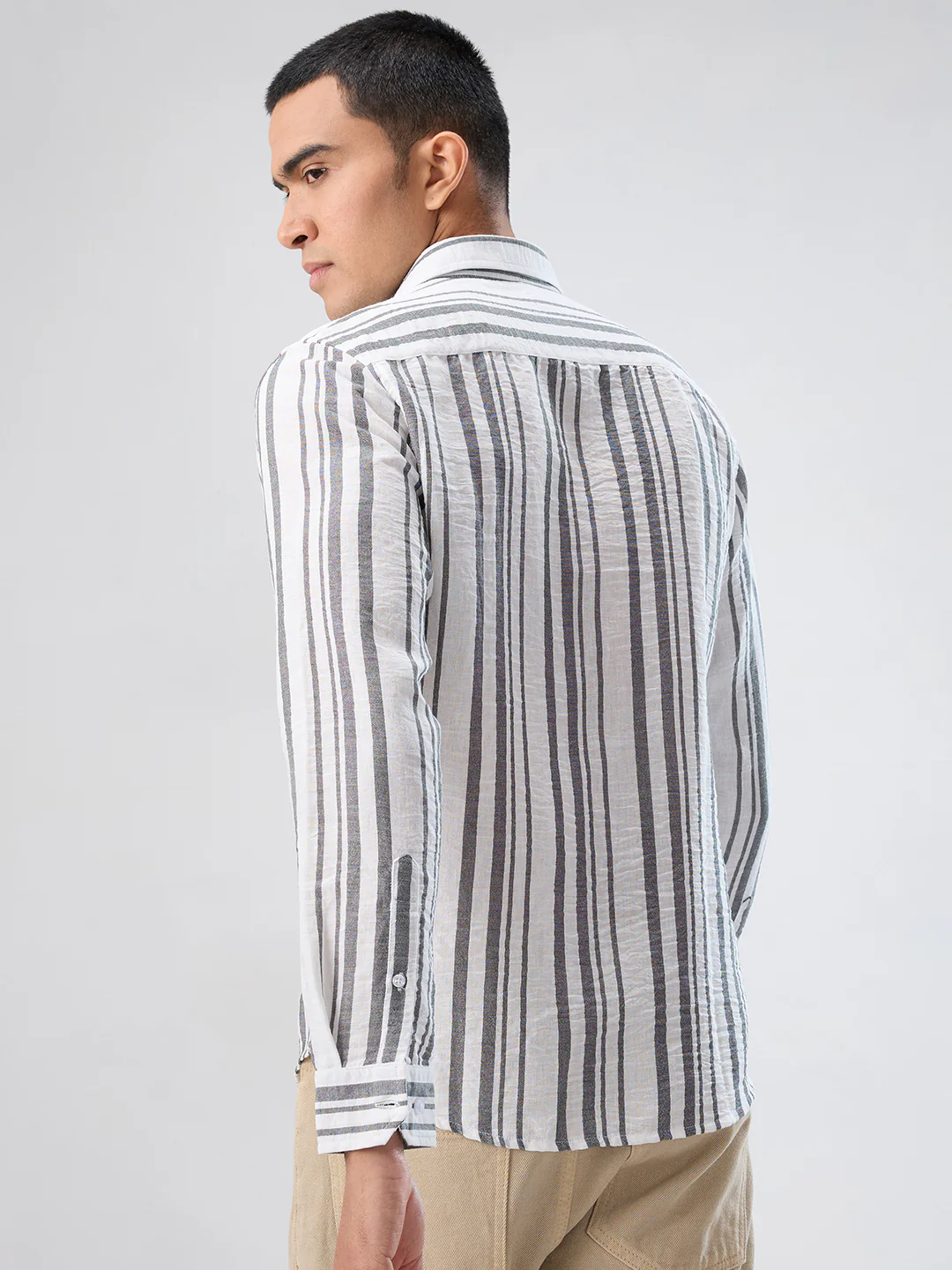 Timeless Monochrome Vertical Striped Shirt - Image 6