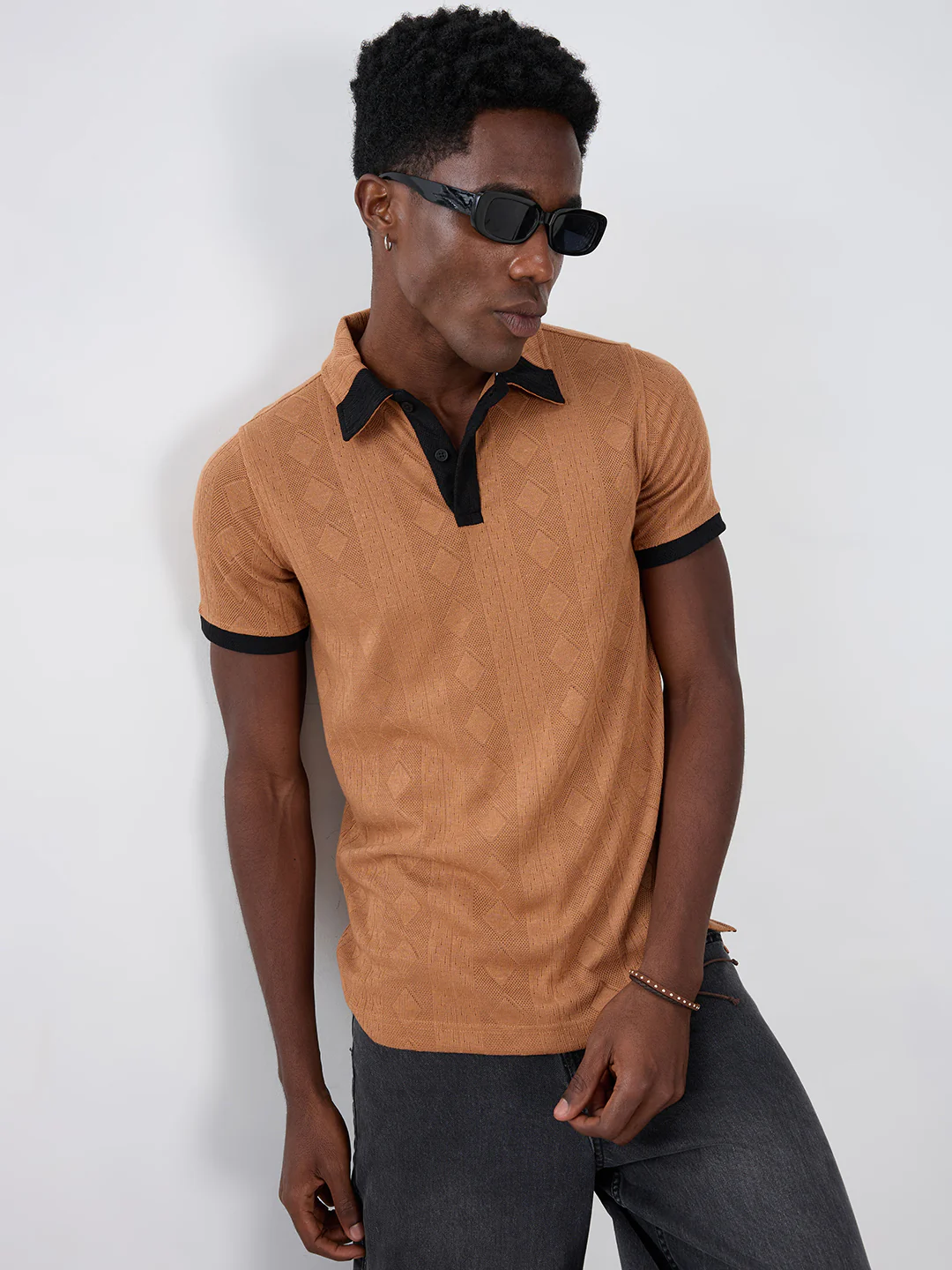 Warm Brown Diamond Weave Contrast Polo Knit T-shirt - Image 4