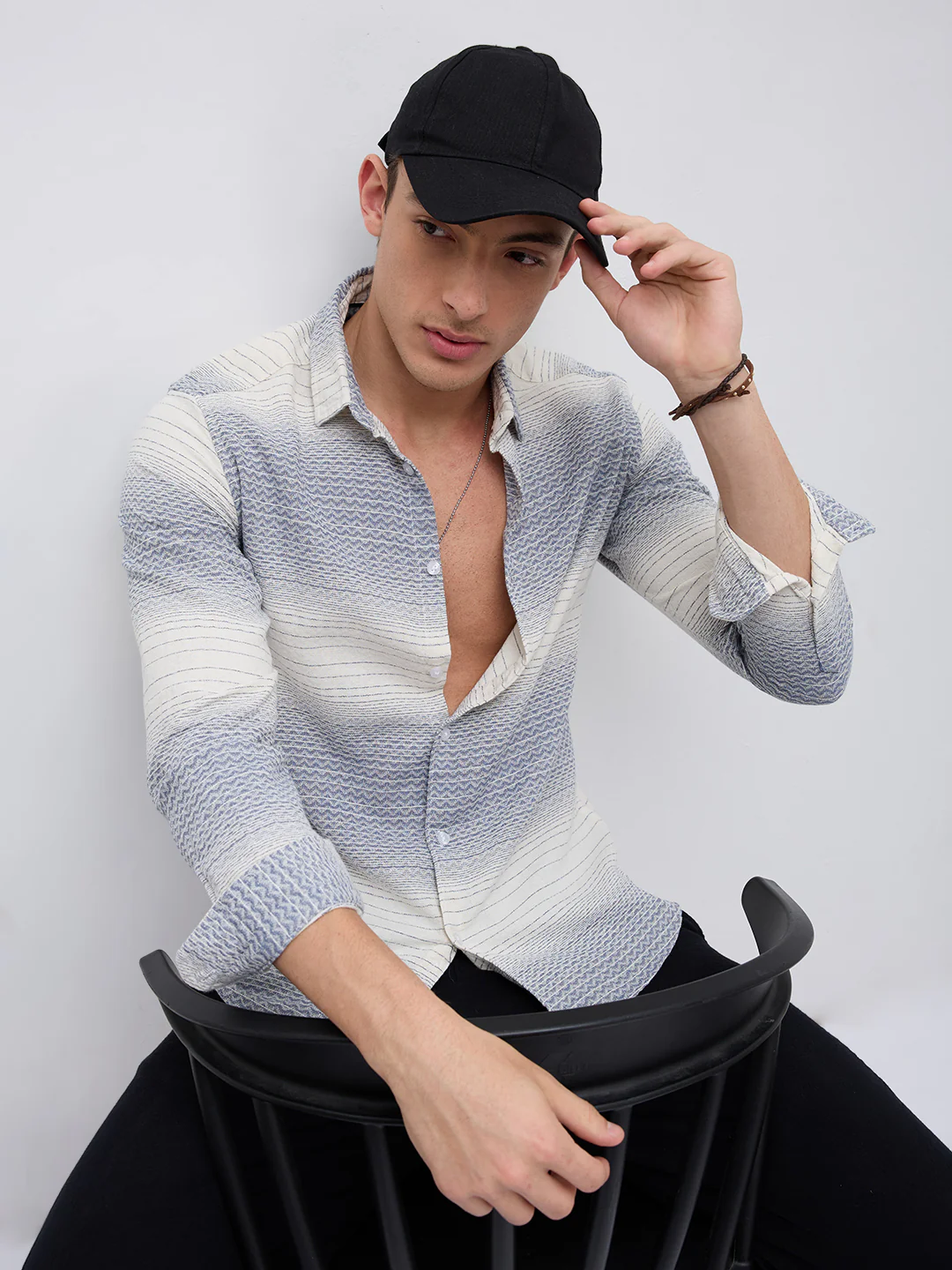 White & Blue Jacquard Wave Pattern Striped Shirt - Image 2