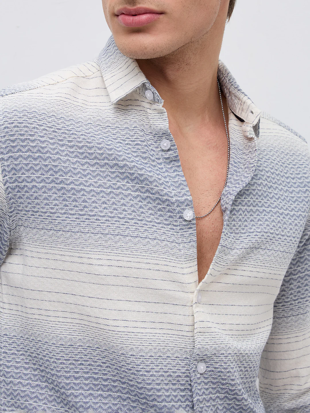 White & Blue Jacquard Wave Pattern Striped Shirt - Image 3