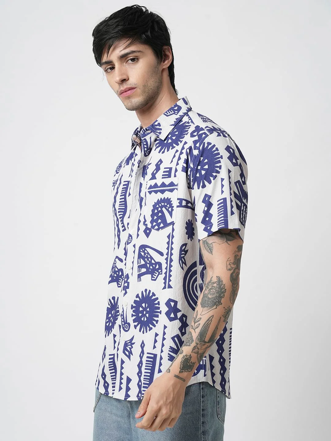 White and Blue Tribal Printed Creased Shirt - Image 5